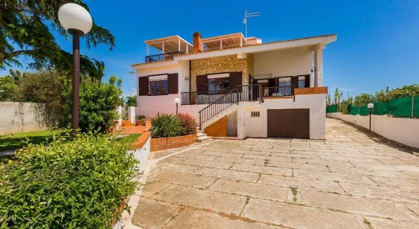 Villa Desio - Image 1