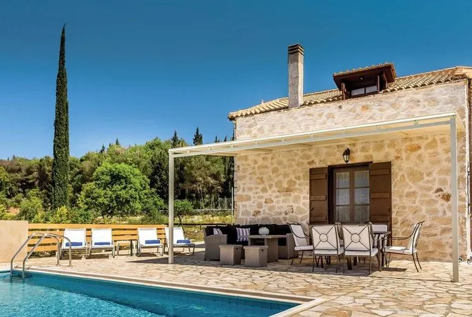 Isabella Zakynthos - Image 1