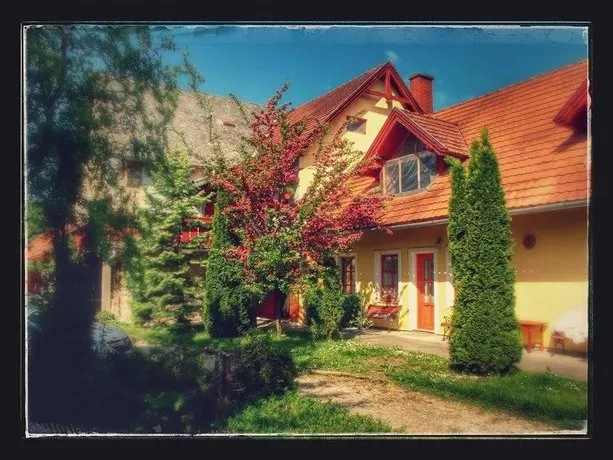 Bakonyi Kemencésház - Image 1