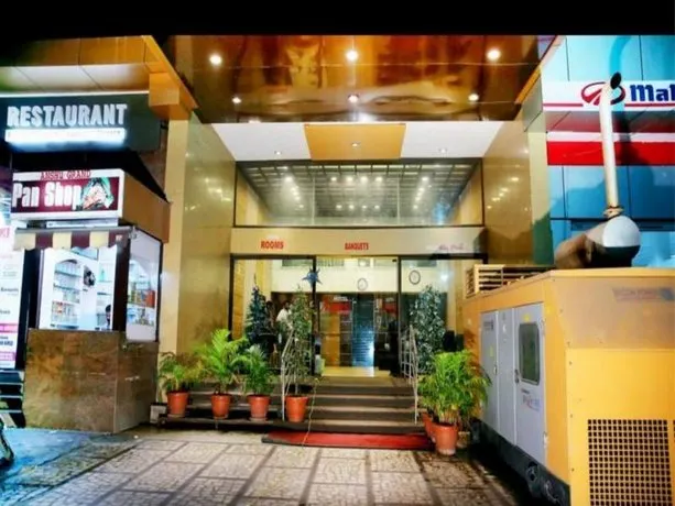 Hotel Anshu Grand - Image 1