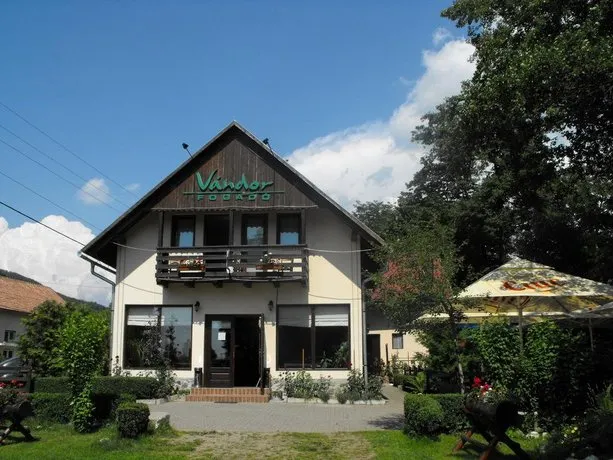 Pensiunea Restaurant Vándor - Image 1