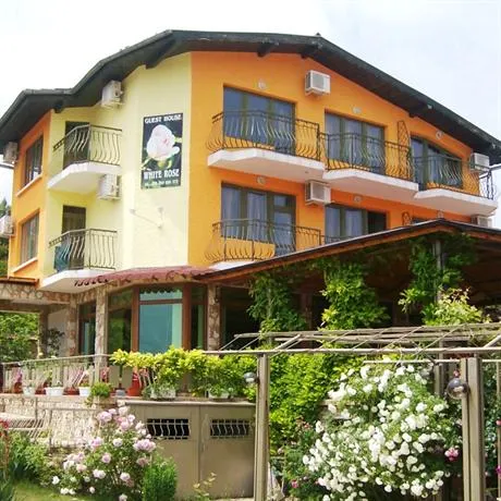 Hotel White Rose - Image 1