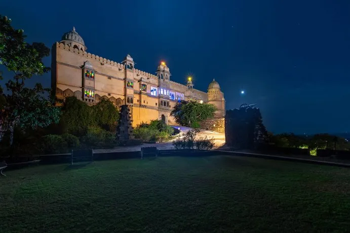 Heritage Hotel Karni Fort - Image 1