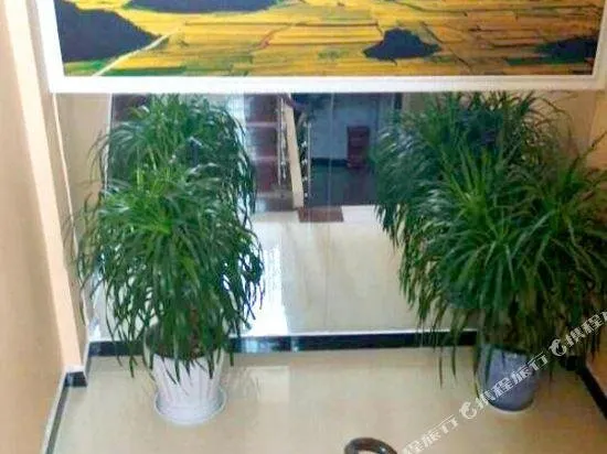 Minghao Hotel - Image 1