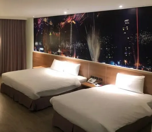 Chii Lih Hotel - Kaohsiung Love River - Image 1