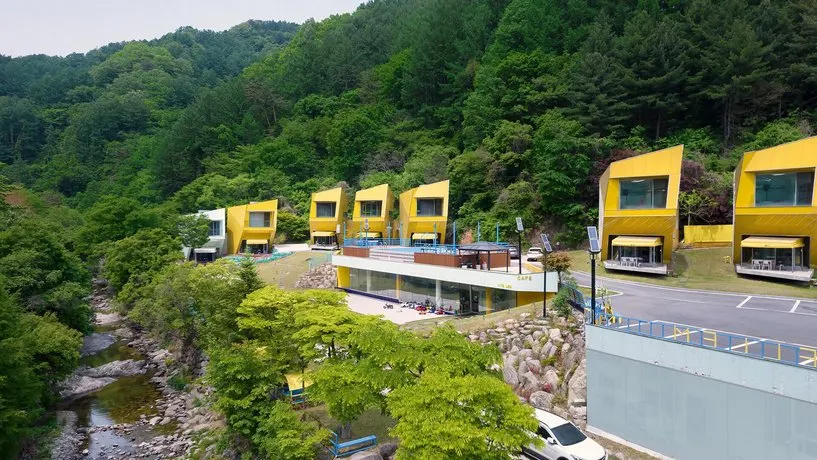 Gapyeong Telem Pool Villa - Image 1