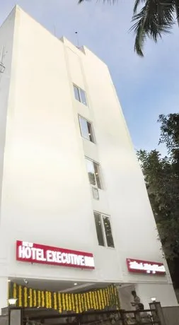New Hotel Executive Inn - Image 1