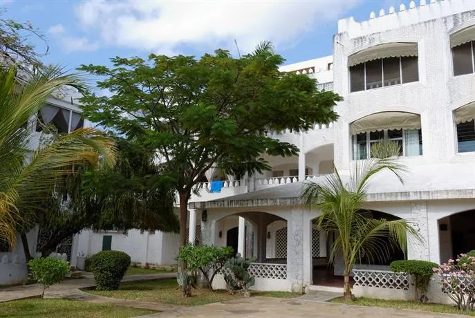 Blue Marlin Sporting Resort - Image 1