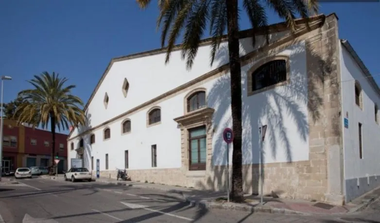ArtQhost Jerez Huge Loft & Free Parking - Image 1