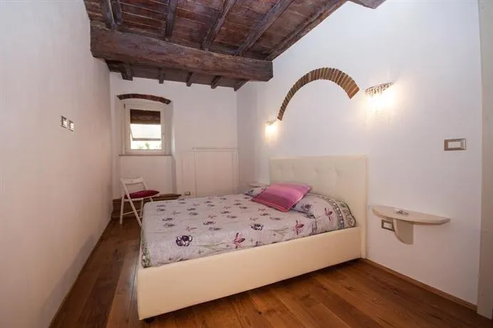 Castle Holiday Home - Image 1