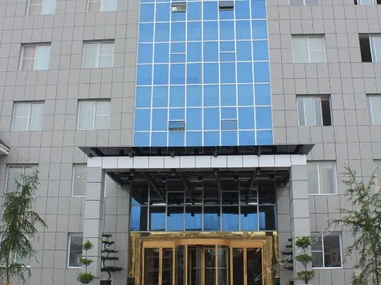 HONGWU HOTEL - Image 1