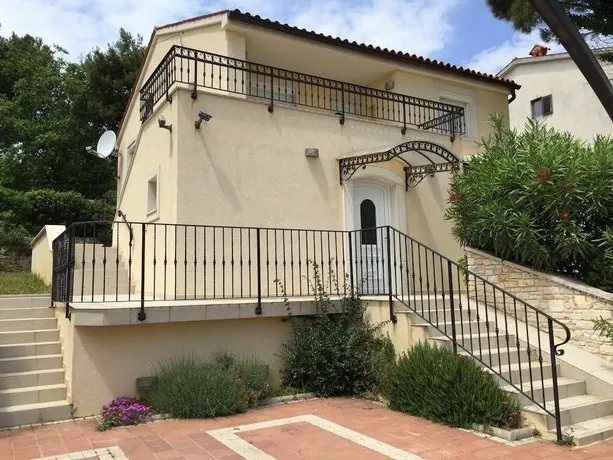 Holiday Home Mirna Luka - Image 1