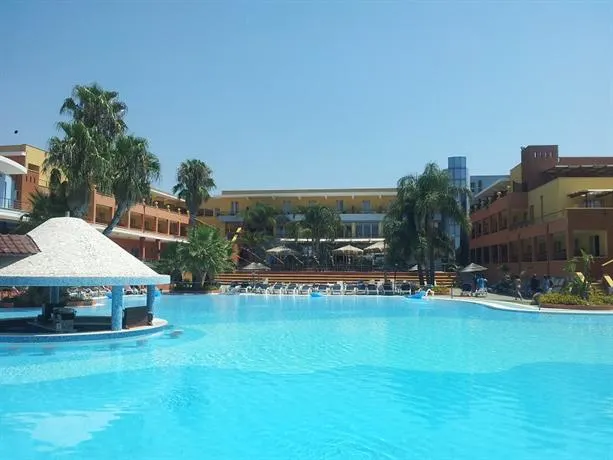 Esperia Palace - Image 1