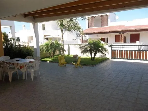 Villa Mare del Salento - Image 1