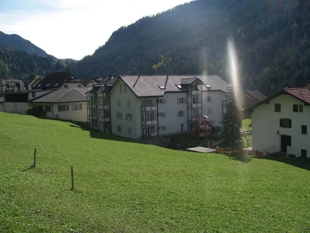 Valira 5 - Image 1