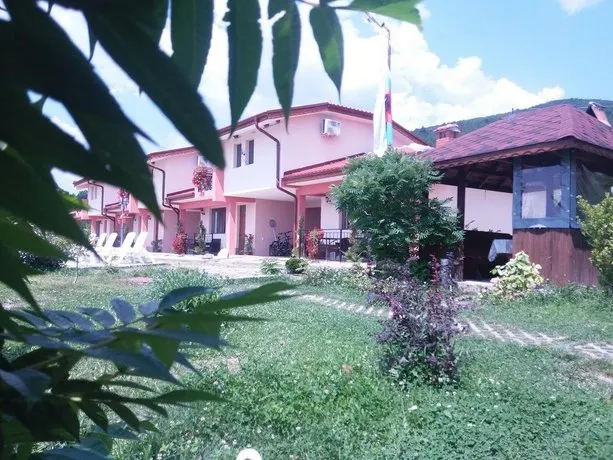 Gledkata Complex - Image 1