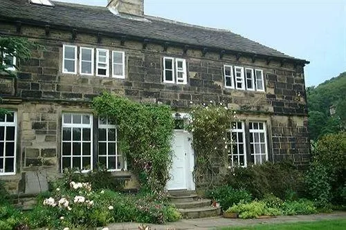 Field House Bed & Breakfast - Image 1