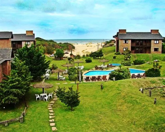 Marina Green Club - Image 1