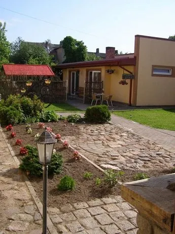 Robezu Nams - Image 1