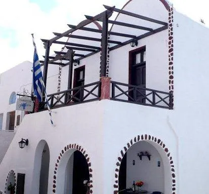 Christos Apartments Oia - Image 1