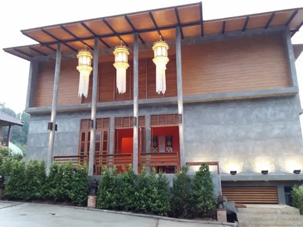 Baan Mon Jor - Image 1