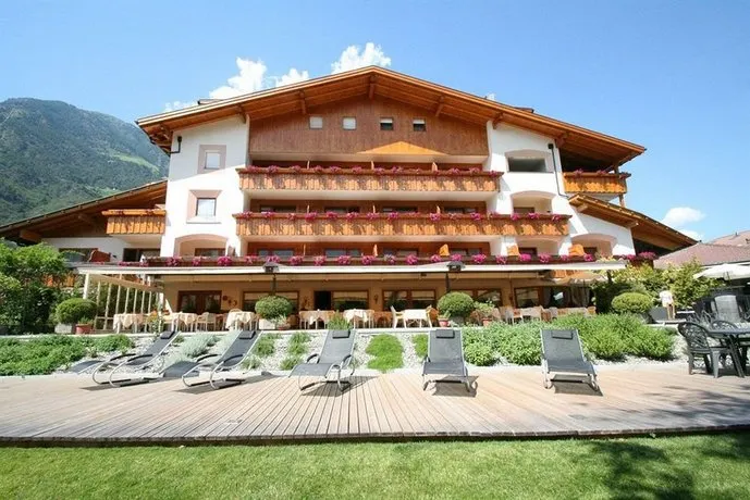 Hotel Sunnwies - Image 1