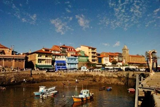 La Casa de Sira A 5 min de la playa a pie Parking incluido - Image 1