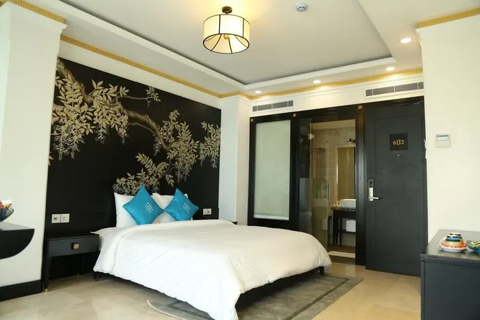 A25 Star Hotel - Image 1