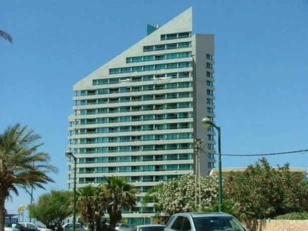 TAMAR GOLAN SUITES - Image 1