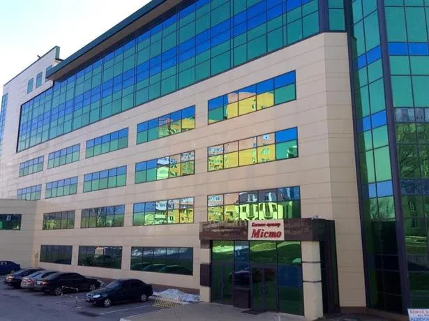 Business Hotel - Image 1