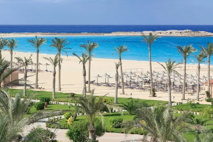 Almazino, Almaza Bay - Image 1