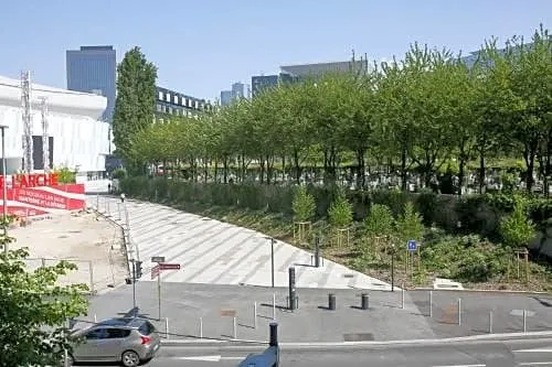 La Defense U Arena 1 Studio apartment Paris - Image 1