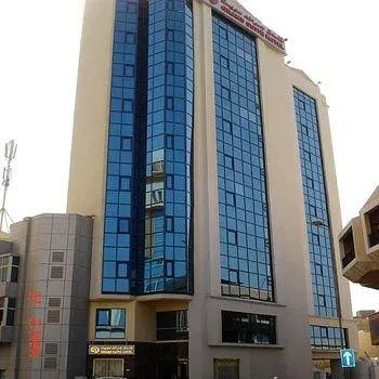 Grand Suite - Image 1