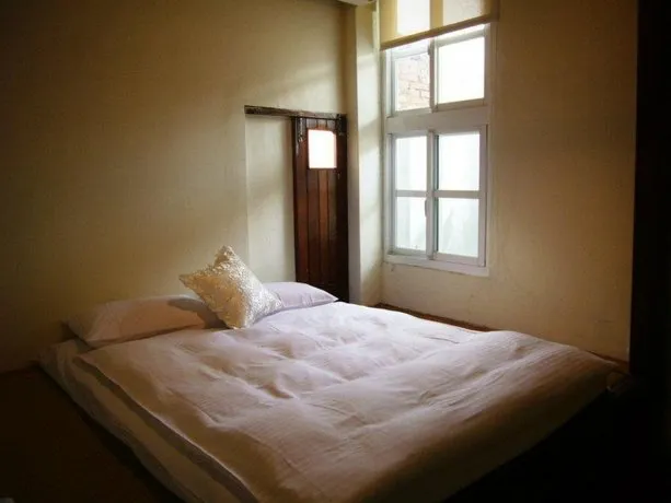 Zheng Xing Cafes B&B - Image 1