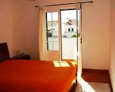 Alentejo Surf Hostel - Image 1