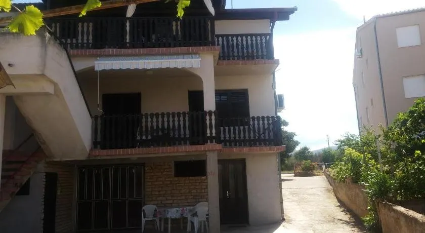 Apartmani Frketic - Image 1
