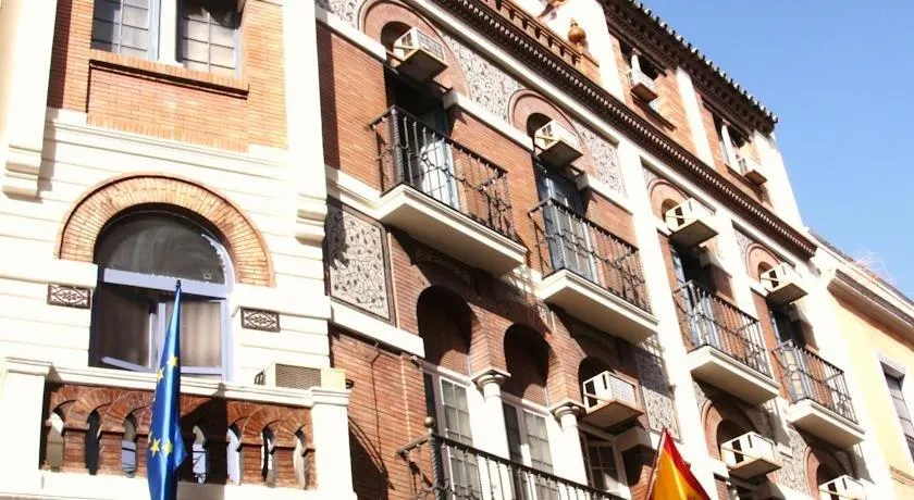 Hostal Unión Campana - Image 1
