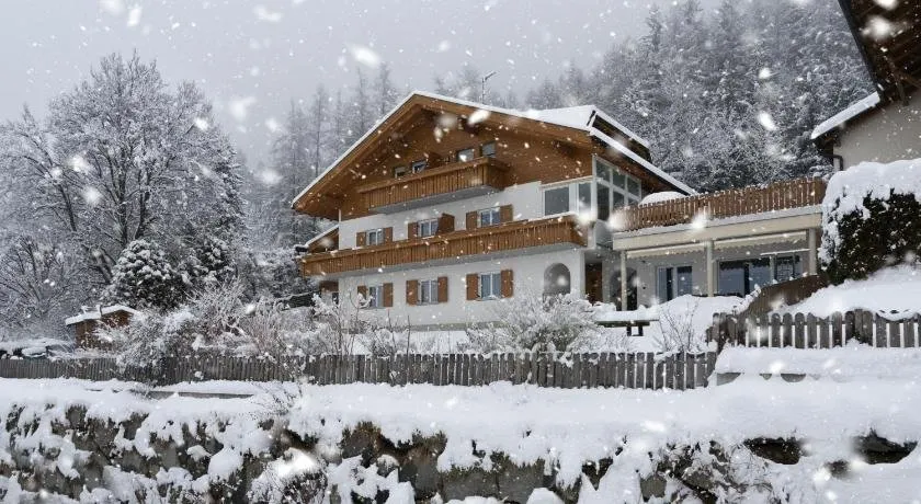 Haus Aron - Image 1