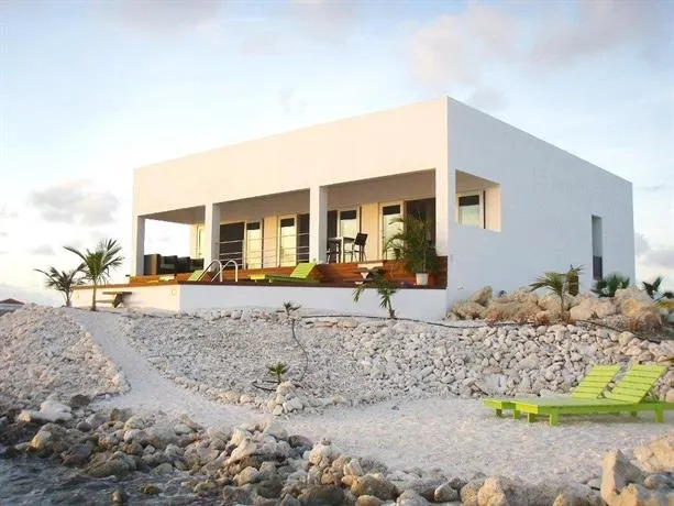 Bonaire Sunset Beach House - Image 1