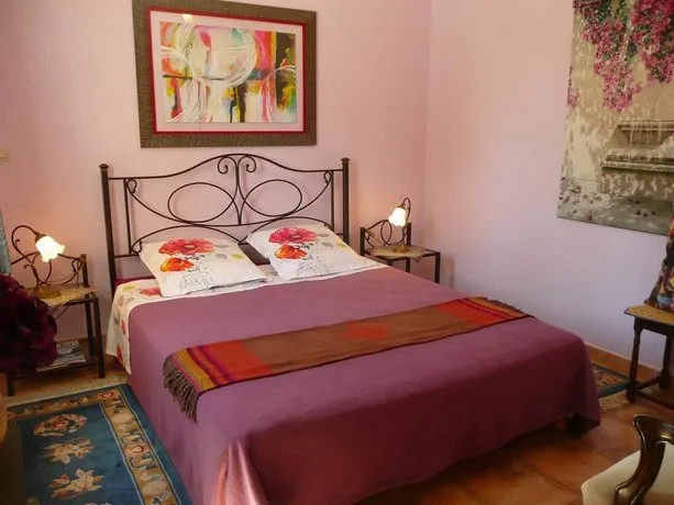 Chambres d'Hotes Villa L'Oliviere - Image 1