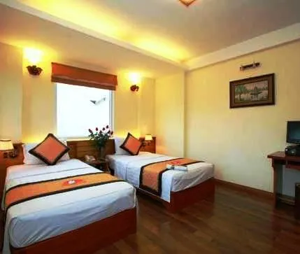 Sunshine 2 Hotel - Image 1