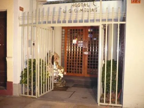 Las Camelias - Image 1