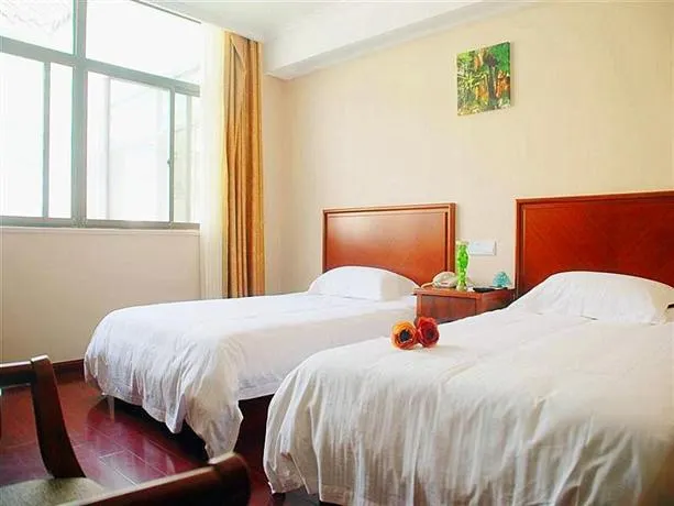 GreenTree Alliance JiangSu YangZhou Slender West Lake Hanlingyuan Hotel - Image 1