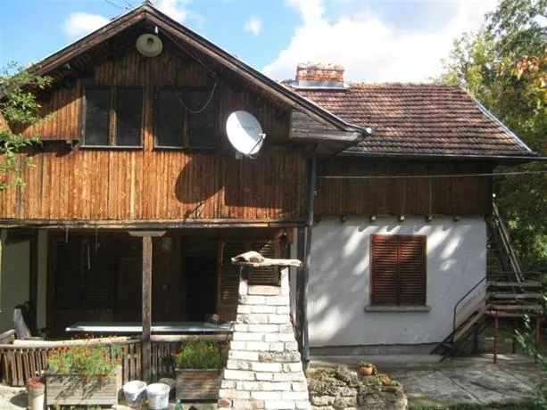 Villa Elena - Image 1