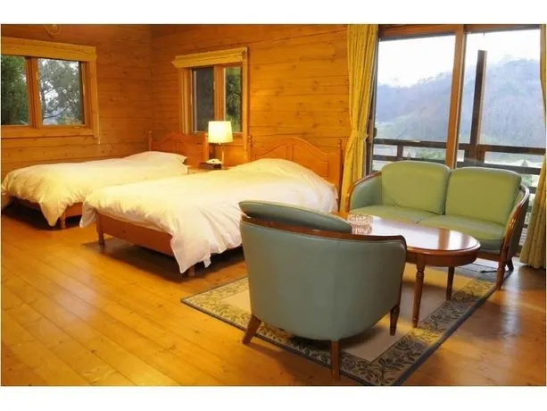Hotel Lake Villa - Image 1