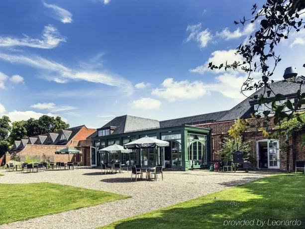 The Walton Hotel - Image 1