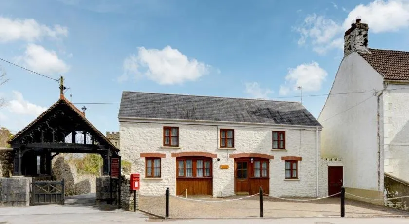 Lych Gate Cottage - Image 1