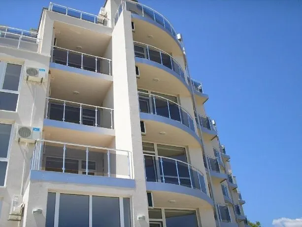 Apartment in Panchev complex - Image 1
