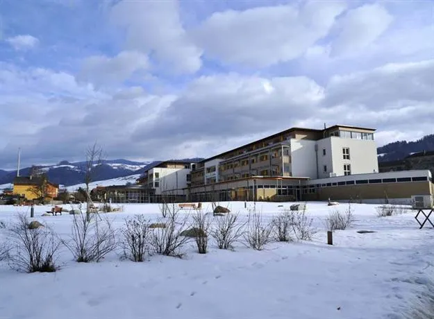 OptimaMed Gesundheitsresort Bad St. Leonhard - Image 1