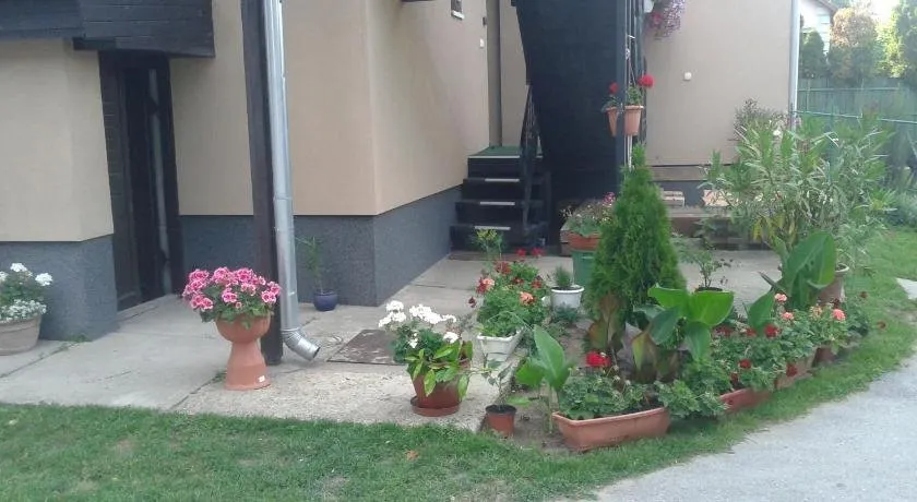 Sebes Apartman - Image 1